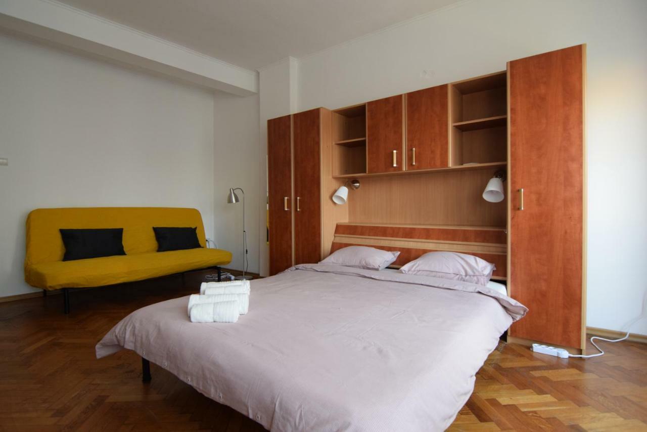 Resedinta Lui Calin - Downtown Park Cismigiu Apartment Bucharest Exterior photo